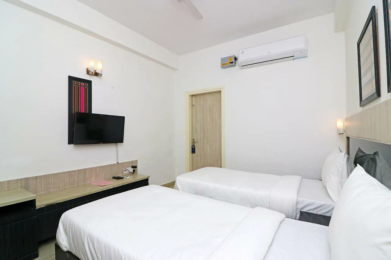 Silverkey Executive Stays 20016 Huda City Centre Γκουργκάον 3*,  Ινδία